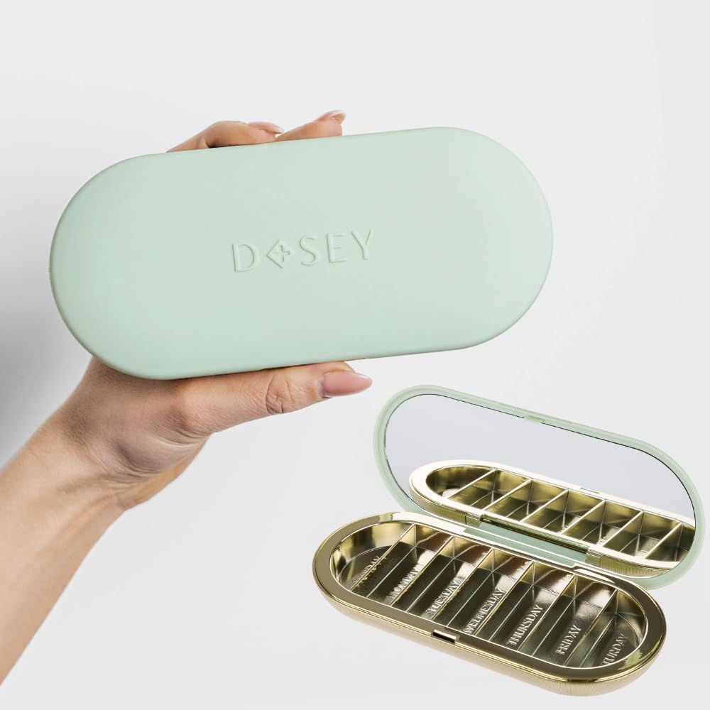 Dosey 7 Day Pill Compact Travel Pill 주최자 - 의약품 저장 및 보호를위한 7 Pill Compartments가있는 Pill Case - 미러가있는 세련된 및 우아한 약물 주최자, Sage